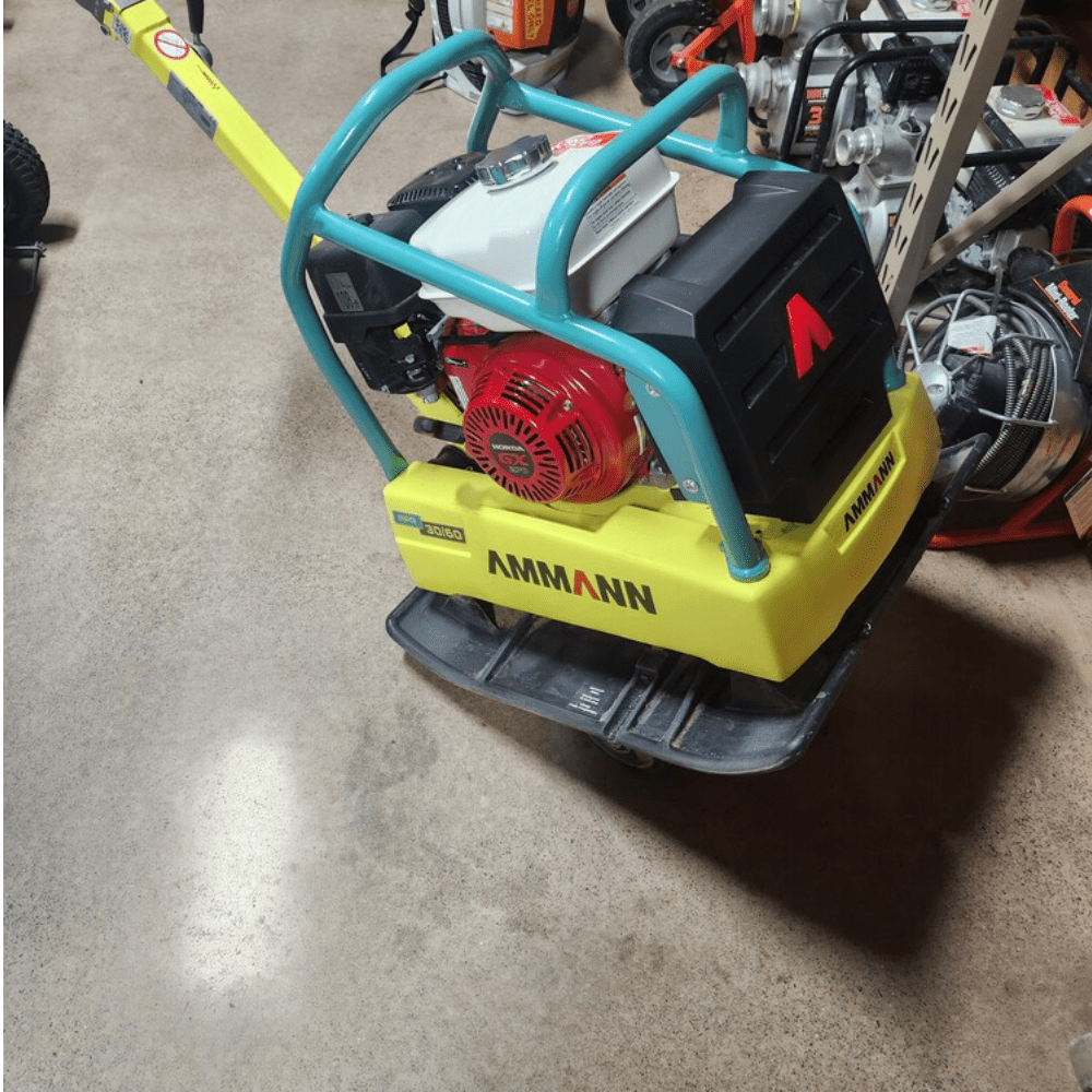 24in forward/reversible plate compactor